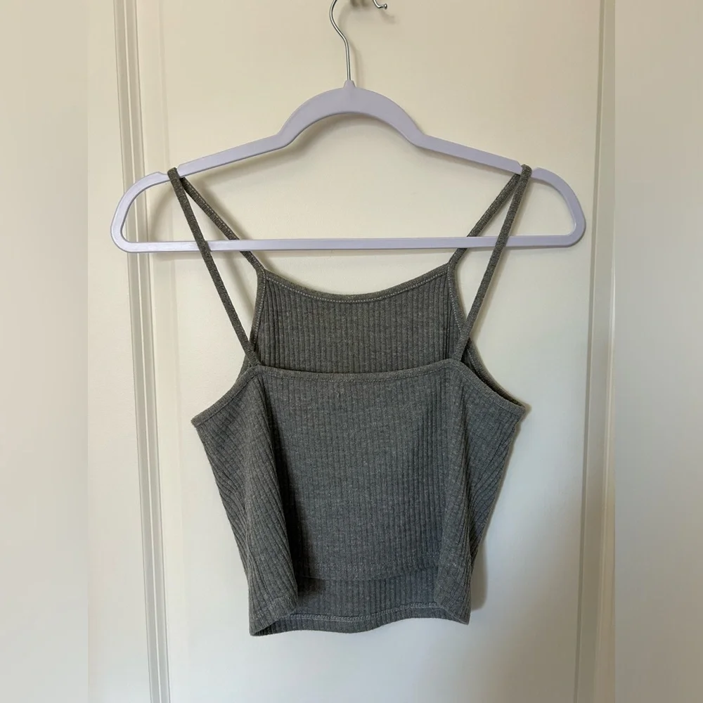 Brandy Melville Gray Ribbed Women's Crop Top - Picture 3 of 5